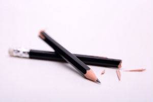 Ребенок рисует черным цветом - что это значит: мнение психолога