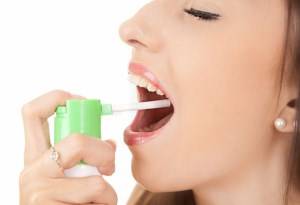 Лекарство от ангины для детей: спрей, таблетки и другие противовирусные средства от горла