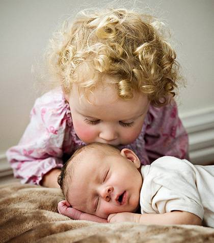 У ребенка выпадают волосы - что делать, почему это происходит, какое необходимо лечение?