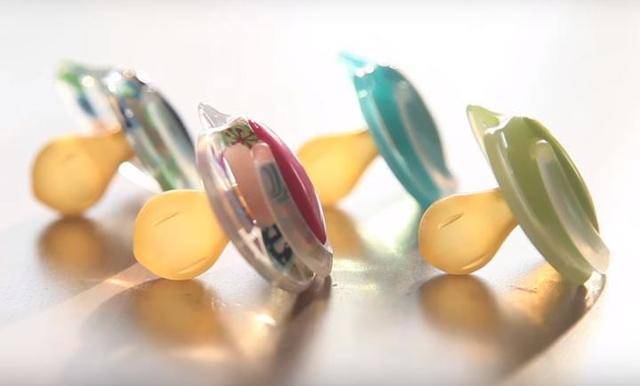 Ортодонтическая пустышка: фото и лучшие ортопедические соски от 0 до 6 месяцев