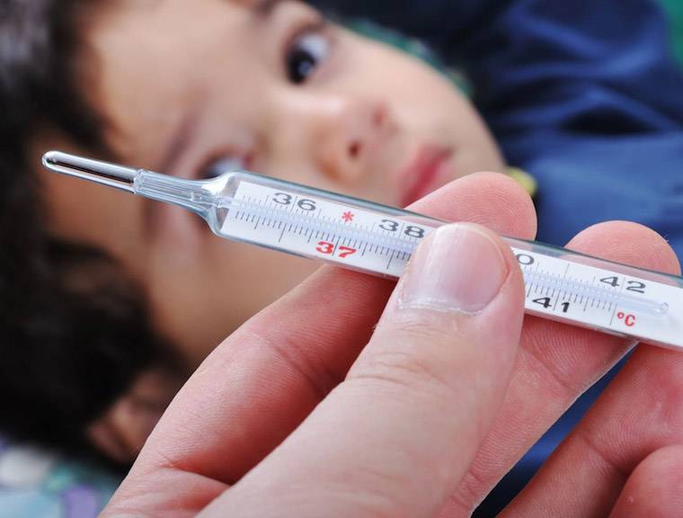 У ребенка пониженная температура (35-36): что делать, как помочь грудничку?