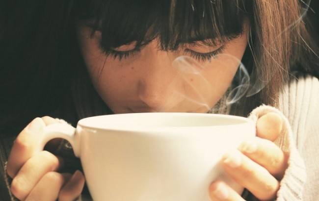 После родов болит низ живота как при месячных или схваткообразные боли: причины и помощь роженице